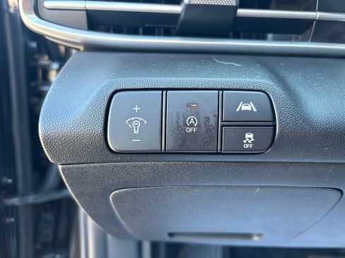 Used 2023 Hyundai Elantra SE FWD image 24
