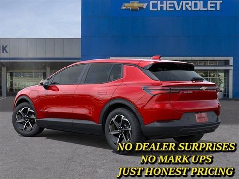 New 2026 Chevrolet Equinox EV LT image 3