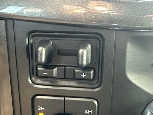 Used 2021 Ford F150 XLT w/ Equipment Group 302A High image 38