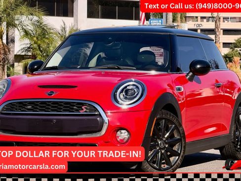 Used 2019 MINI Cooper S image 1
