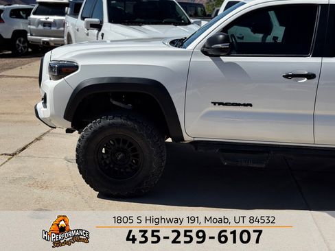 Used 2023 Toyota Tacoma TRD Off-Road AWD/4WD image 12