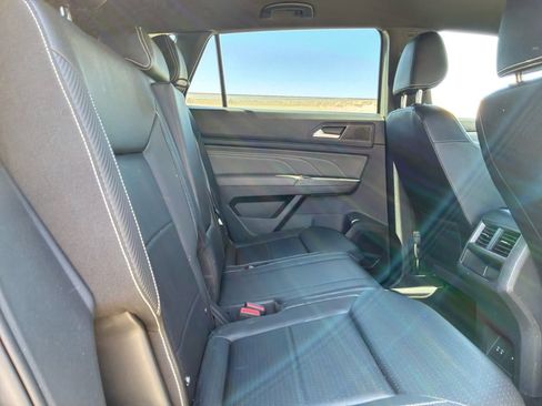 Used 2023 Volkswagen Atlas Cross Sport SE w/ Black Wheel Package FWD image 19