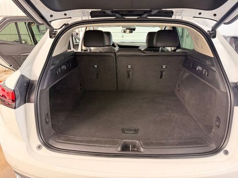 Used 2023 Buick Envision Essence image 24