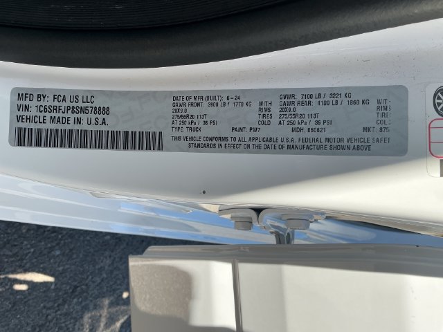 Used 2025 RAM 1500 Laramie AWD/4WD image 32