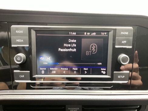 Used 2019 Volkswagen Jetta SE w/ Cold Weather Package FWD image 46