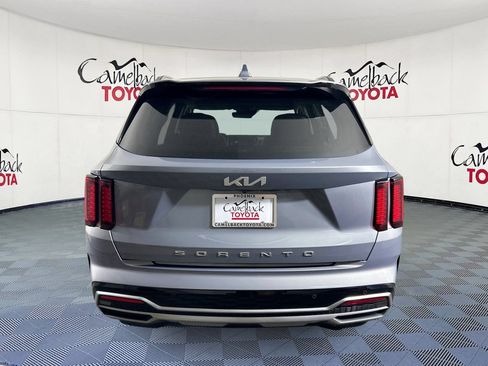 Used 2022 Kia Sorento EX FWD image 7