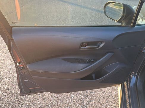 Certified 2025 Toyota Corolla LE FWD image 16