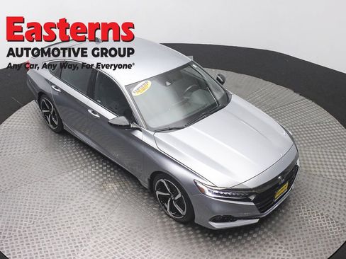 Used 2022 Honda Accord Sport image 3
