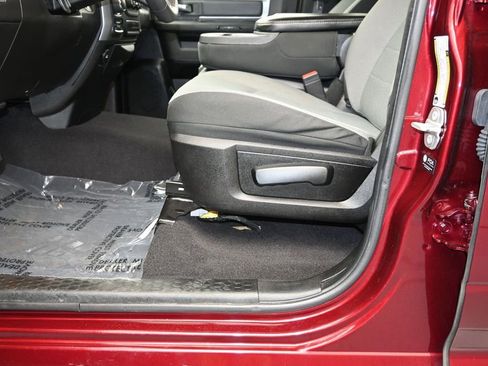 Used 2024 RAM 1500 Classic SLT AWD/4WD image 20