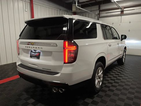 Used 2023 Chevrolet Suburban Premier image 17