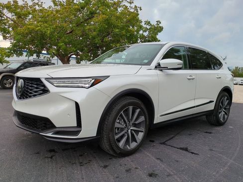 Certified 2026 Acura MDX FWD w/ Technology Package image 7