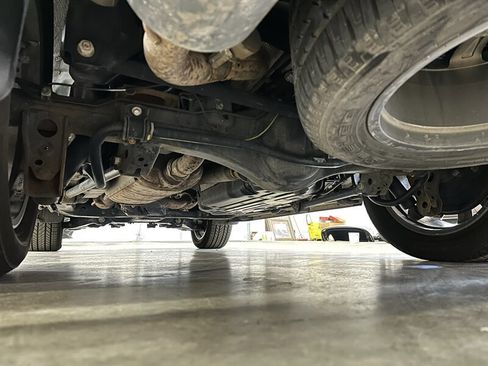 Used 2010 Lexus LX 570 4WD image 11