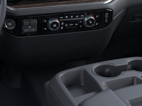 New 2026 GMC Sierra 1500 Elevation image 23