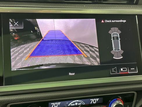 Used 2025 Audi Q3 2.0T Premium w/ Convenience Package image 18