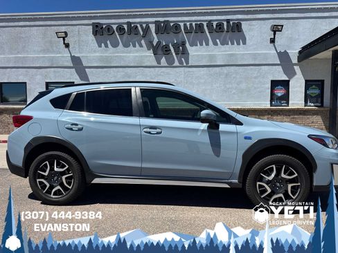 Used 2020 Subaru Crosstrek Hybrid w/ Moonroof Package w/Navigation AWD/4WD image 2