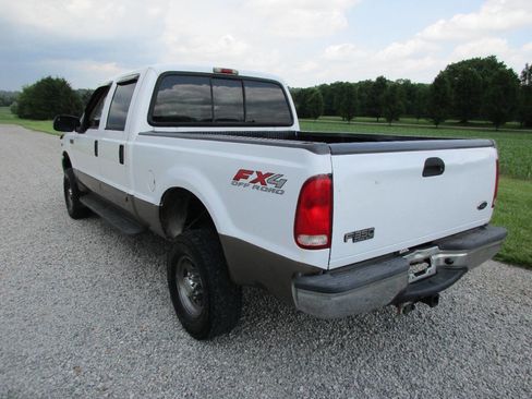 Used 2002 Ford F250 Lariat image 3