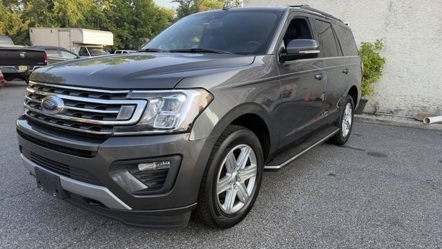 Used 2020 Ford Expedition XLT w/ Equipment Group 202A AWD/4WD image 3