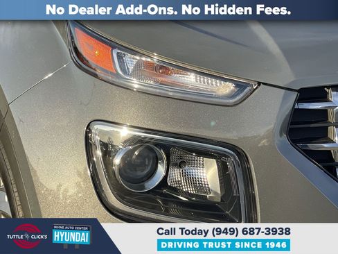 Certified 2025 Hyundai Venue SEL image 7