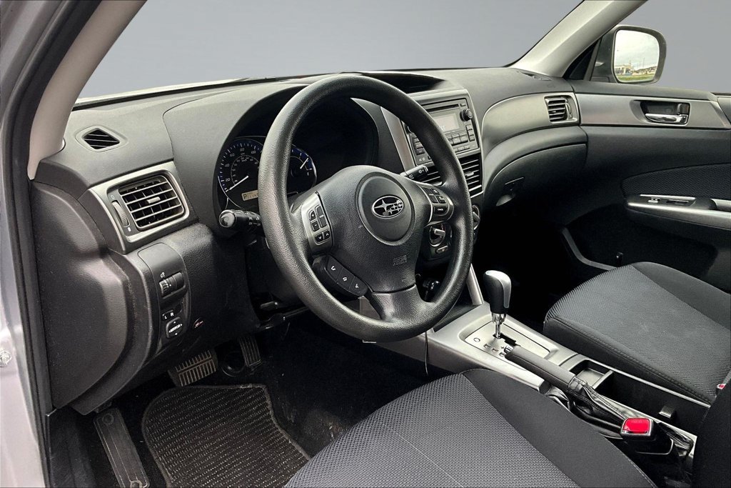 Used 2013 Subaru Forester 2.5X Premium w/ Popular Pkg 2 AWD/4WD image 17