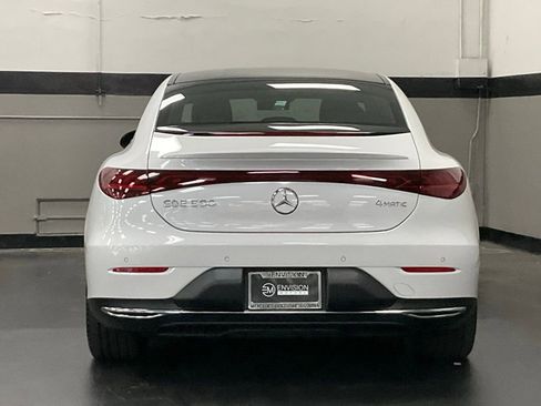 Used 2024 Mercedes-Benz EQE 500 4MATIC Sedan image 11