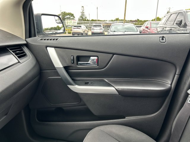 Used 2013 Ford Edge SE FWD image 40