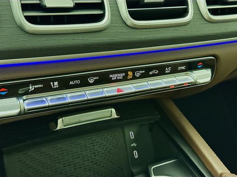 Certified 2025 Mercedes-Benz GLE 350 4MATIC image 17