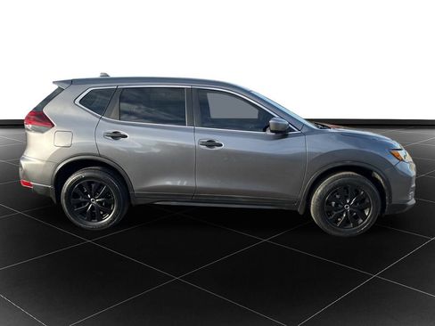 Used 2018 Nissan Rogue S image 6