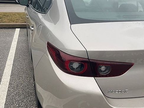 Used 2024 MAZDA MAZDA3 s image 10