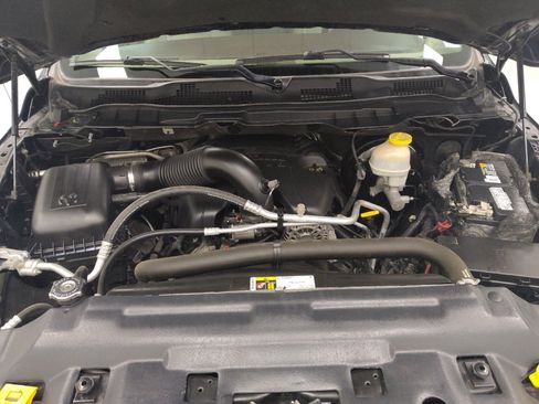 Used 2018 RAM 1500 Laramie w/ Convenience Group AWD/4WD image 30