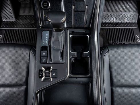 Used 2025 Lexus GX 550 image 28