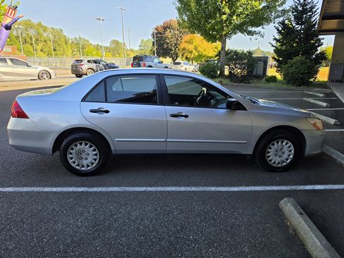 Used 2006 Honda Accord VP image 6