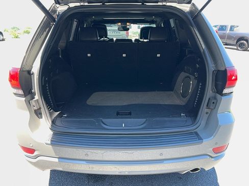 Used 2019 Jeep Grand Cherokee Altitude RWD image 28