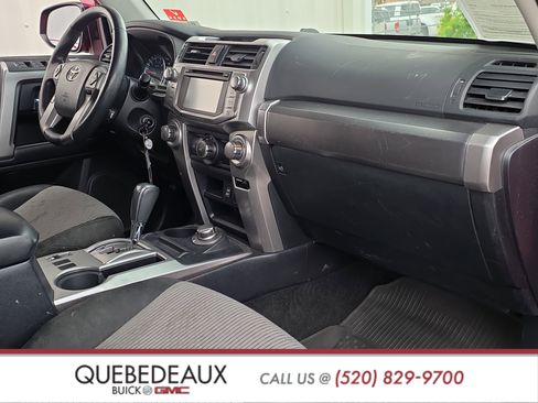 Used 2019 Toyota 4Runner SR5 AWD/4WD image 32
