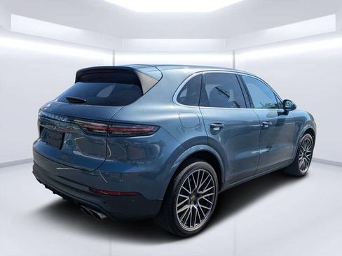Used 2019 Porsche Cayenne S AWD/4WD image 3