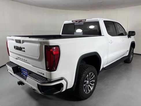 Used 2021 GMC Sierra 1500 AT4 w/ AT4 Premium Package AWD/4WD image 8