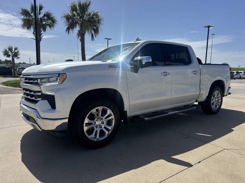 Used 2024 Chevrolet Silverado 1500 LTZ w/ LTZ Convenience Package II AWD/4WD image 3