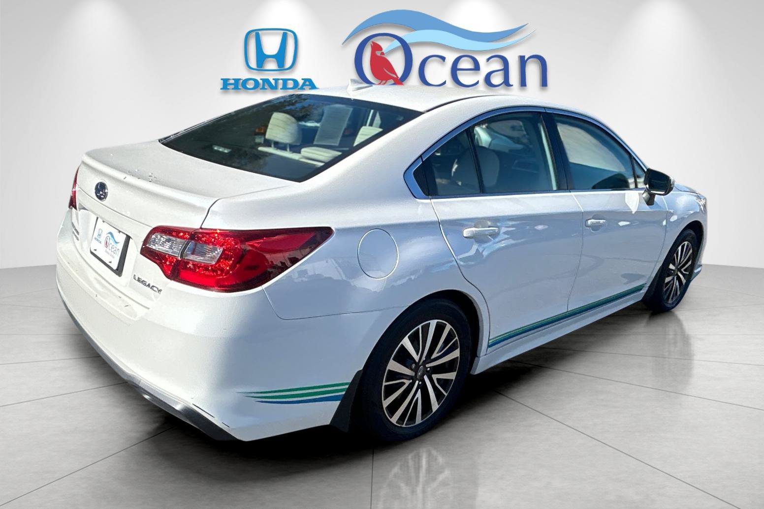 Used 2019 Subaru Legacy 2.5i Premium AWD/4WD image 3