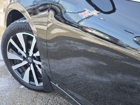 Used 2025 Nissan Sentra SV w/ SV Premium Package image 19