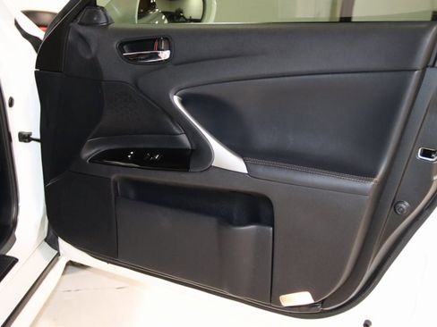 Used 2011 Lexus IS 250 image 44