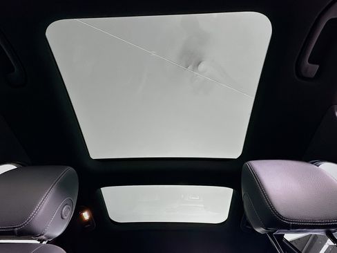 Used 2022 Mercedes-Benz GLC 300 image 26