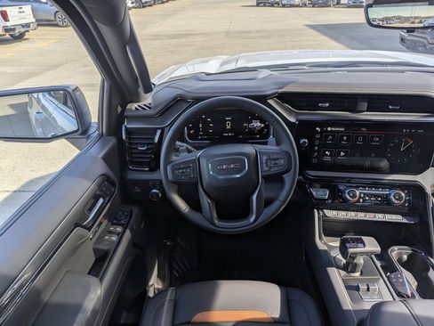 New 2026 GMC Sierra 1500 AT4 w/ AT4 Premium Package image 3
