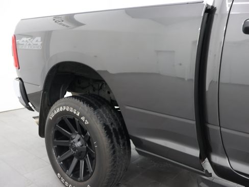 Used 2022 RAM 2500 Big Horn w/ Level C Equiment Group AWD/4WD image 26