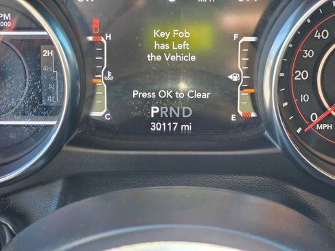Used 2022 Jeep Gladiator Rubicon w/ LED Lighting Group AWD/4WD image 24