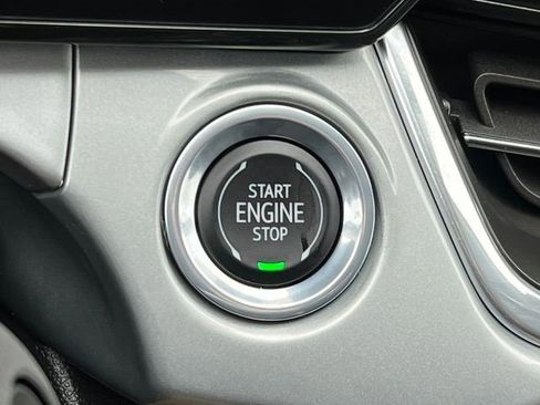 Certified 2024 Chevrolet Trax LT w/ LT Convenience Package image 28