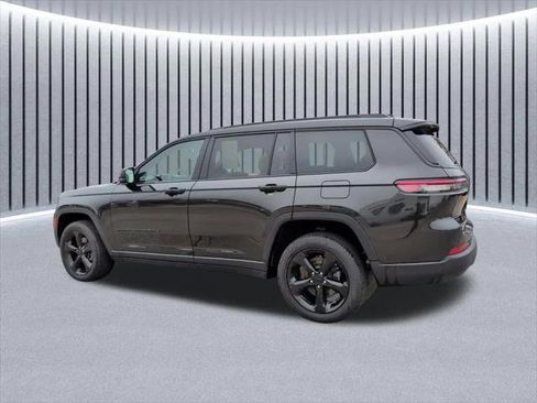 Certified 2025 Jeep Grand Cherokee L Limited w/ Luxury Tech Group II AWD/4WD image 13