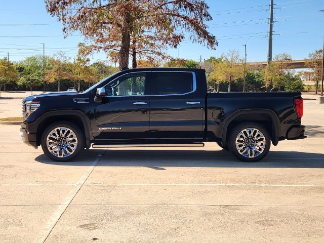 Used 2025 GMC Sierra 1500 Denali Ultimate AWD/4WD image 4