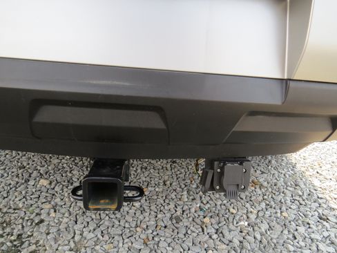 Used 2023 Nissan Pathfinder SL AWD/4WD image 14