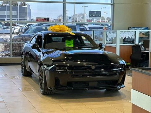 New 2026 Dodge Charger Scat Pack w/ Blacktop Package image 2