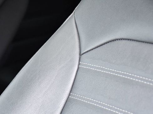 Used 2016 Ford Fusion SE w/ Equipment Group 202A FWD image 14