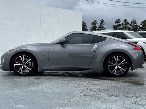Used 2020 Nissan 370Z Touring Sport RWD image 6